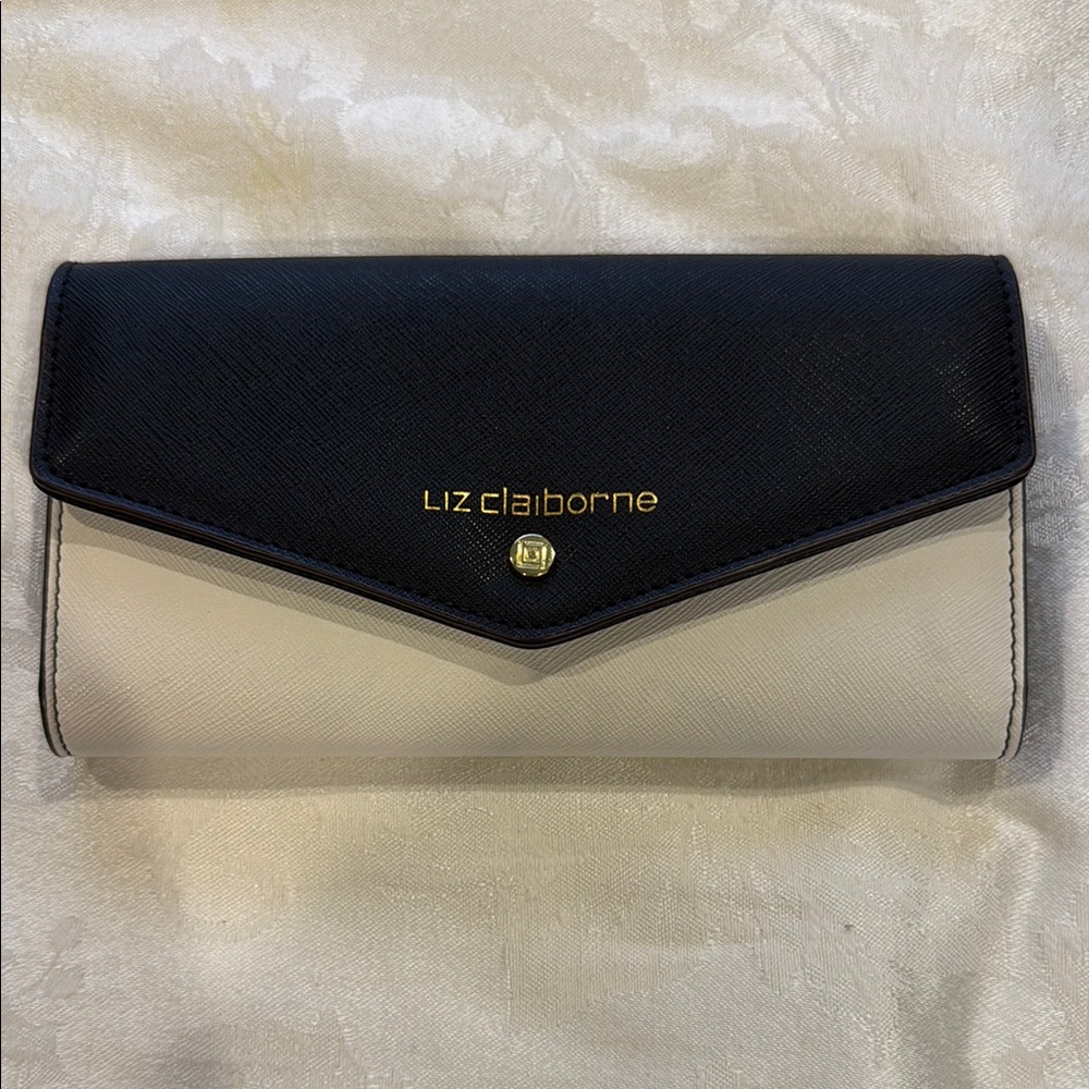 Liz Claiborne Black and Cream Women's Bag